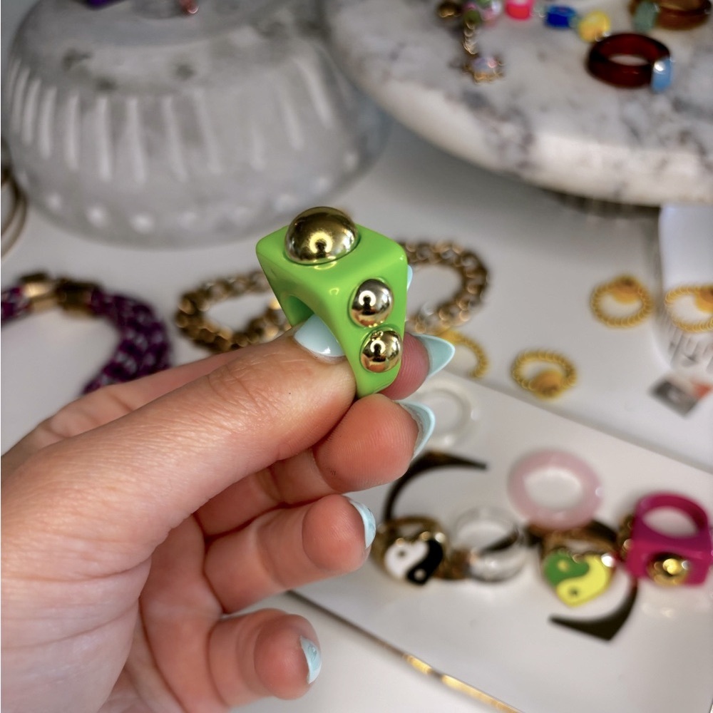 #2. Neon Ring